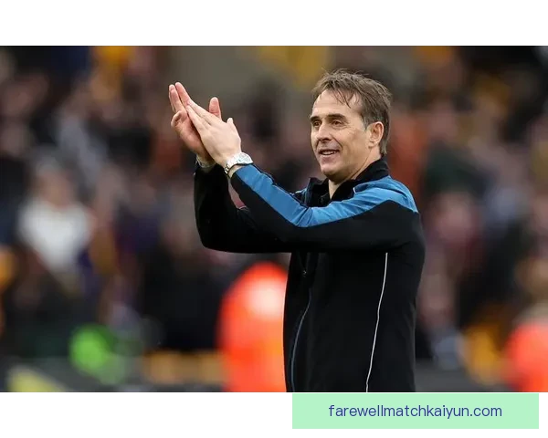 洛佩特吉执教风格强调控球与高位逼抢，战术体系注重攻守平衡